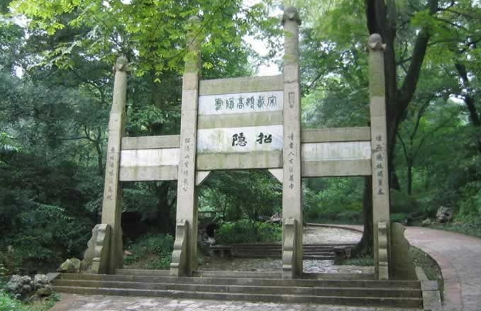 镇江招隐寺