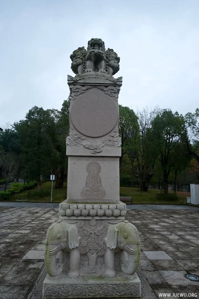 大足石刻雕塑，景区大门到摩崖石刻 石窟艺术巅峰之作[78P]