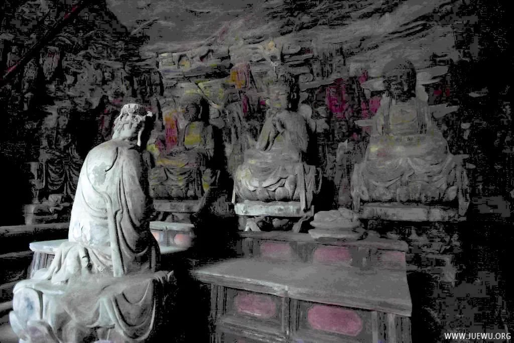 大足石刻雕塑，到摩崖石刻 石窟艺术巅峰之作[78P]