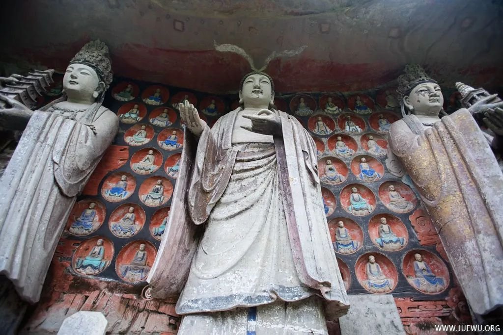 大足石刻雕塑，到摩崖石刻 石窟艺术巅峰之作[78P]