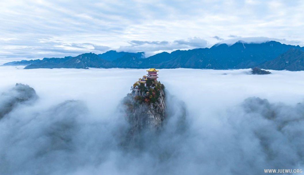 云端之上灵应台